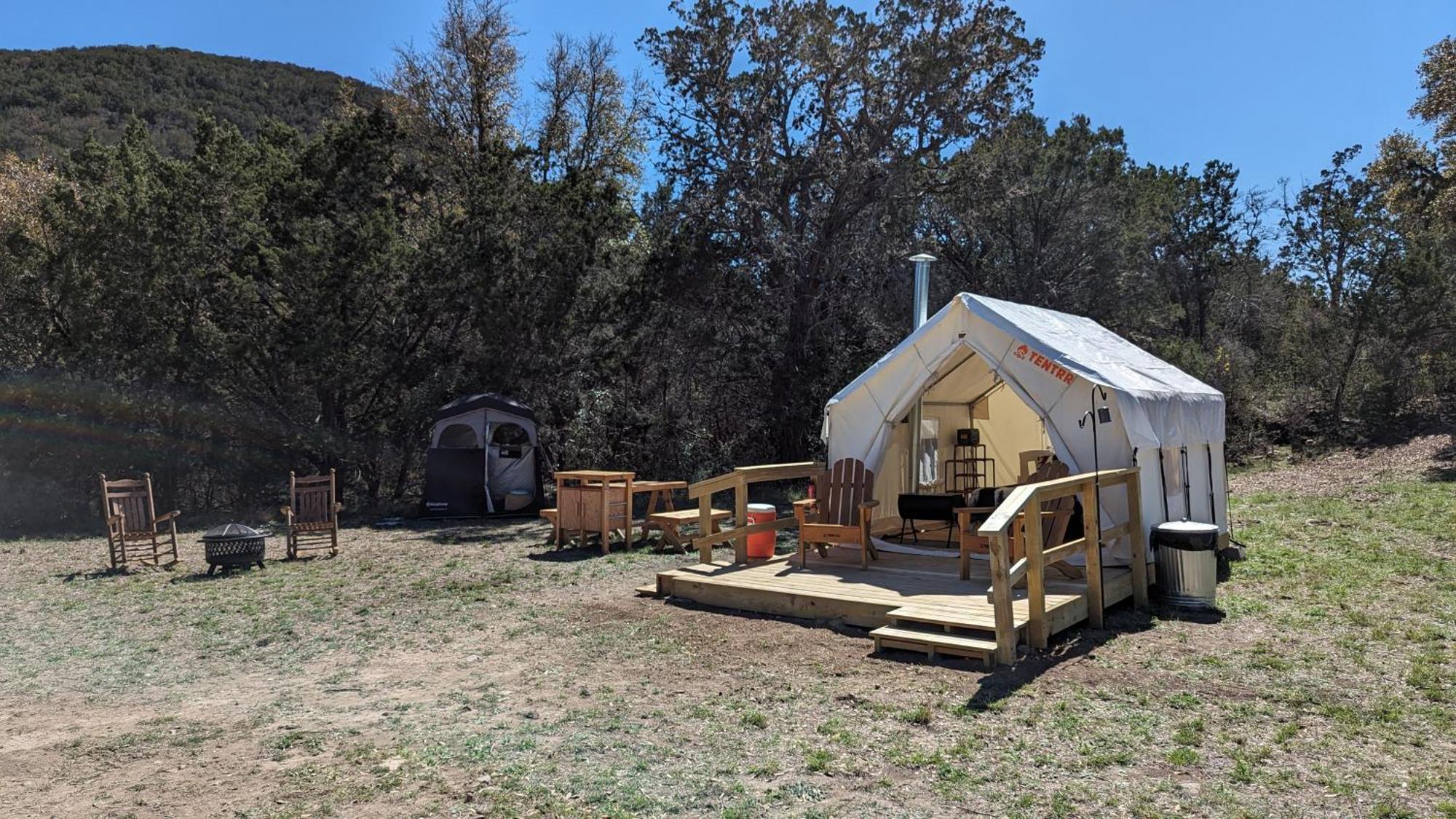 A Peace Of Heaven Cabins And Rv Vanderpool Εξωτερικό φωτογραφία